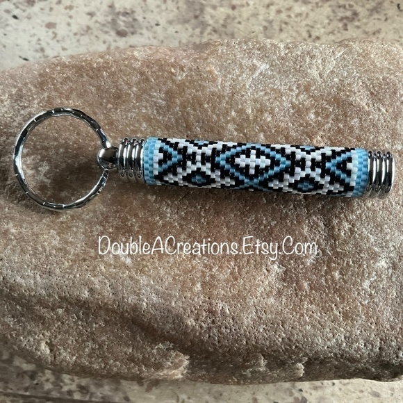 Southwest Sky Blue and Black Beaded Compartment Keychain, New, Handmade by Me - Picture 9 of 9